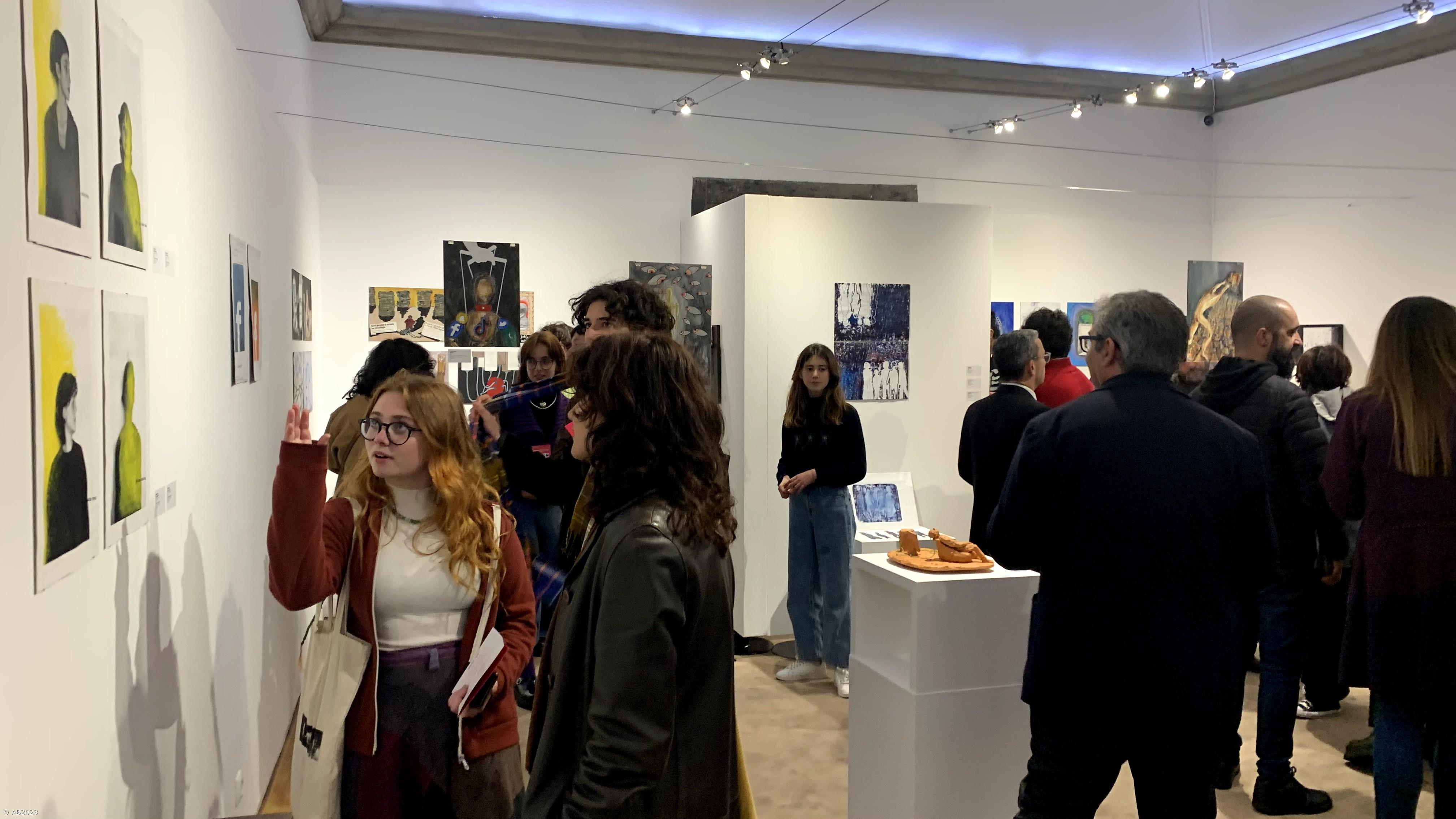 Alunos de Artes Visuais da ESAQ expõem na Sala do Forno do CMC – Imagem 29