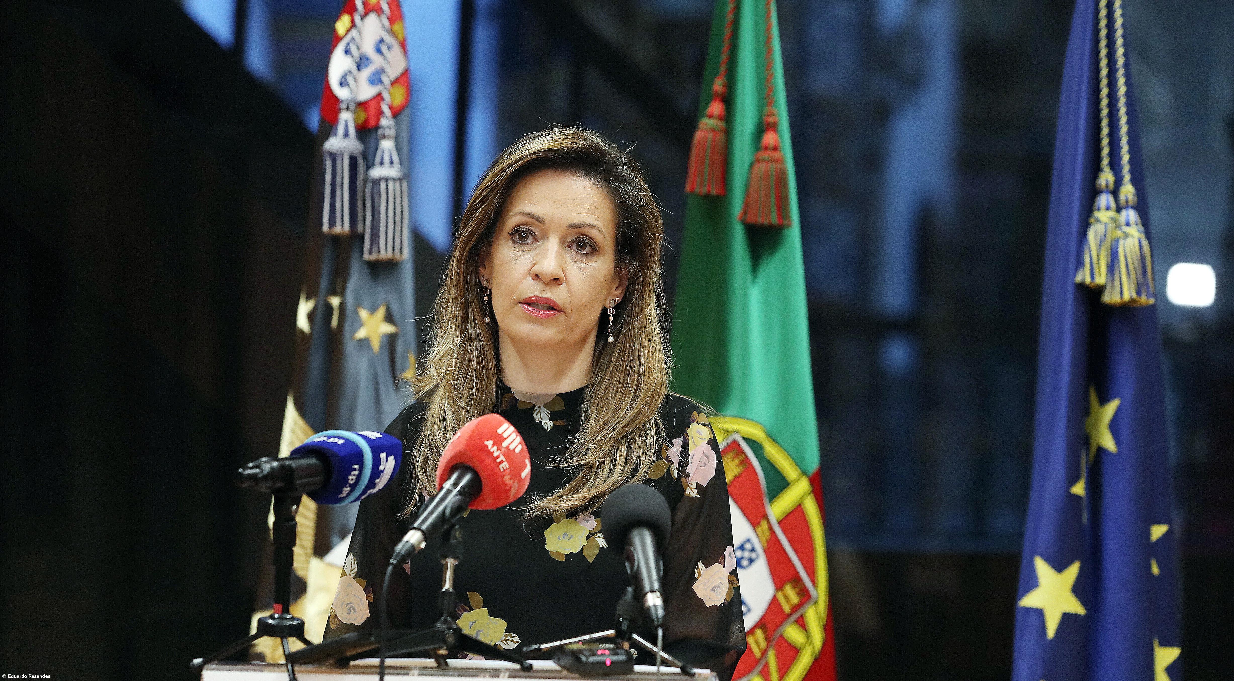 Abertas candidaturas ao ESTAGIAR L e T na Administração Pública – Imagem 1