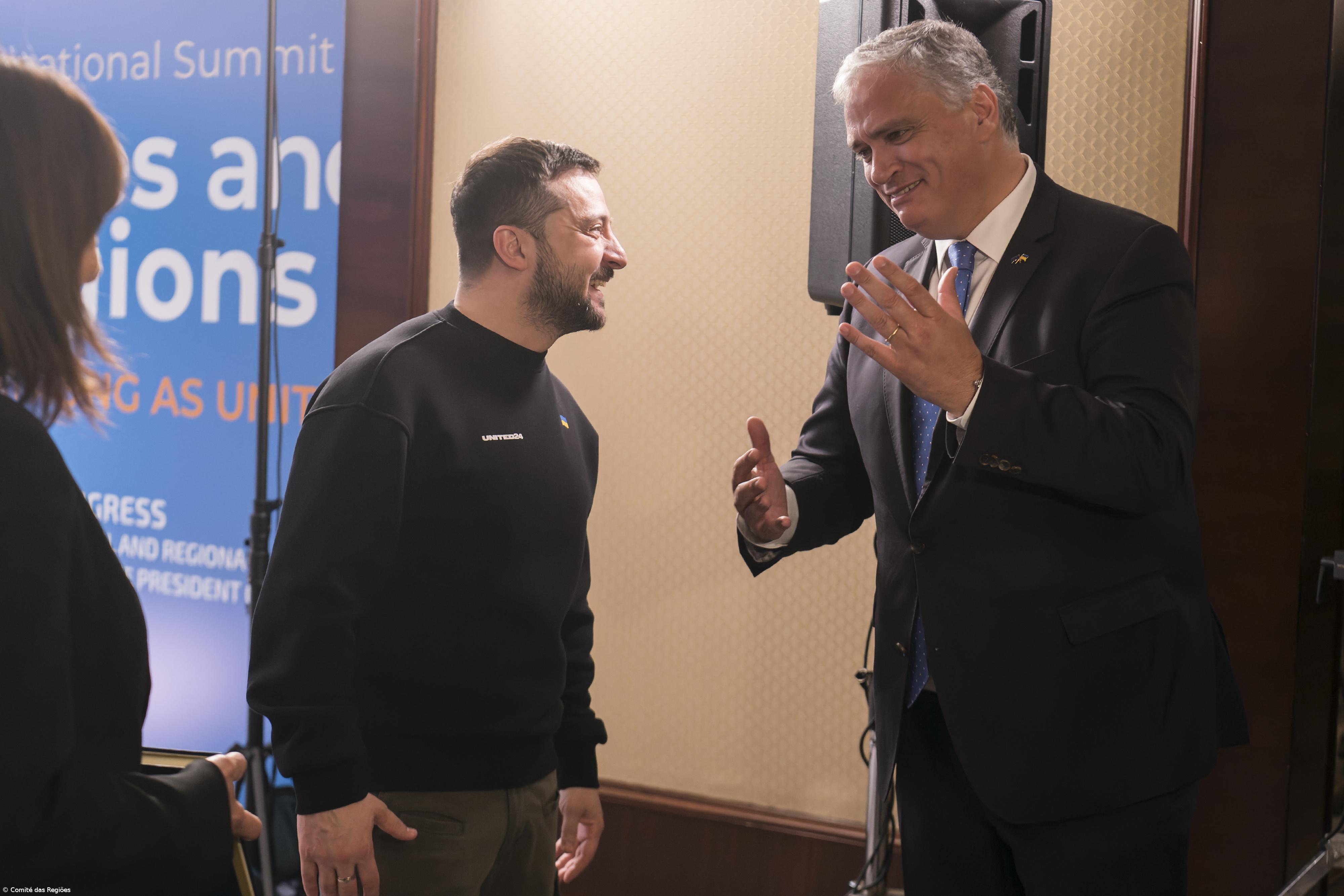 Vasco Cordeiro transmitiu a Zelensky em Kiev apoio do poder local europeu – Imagem 2