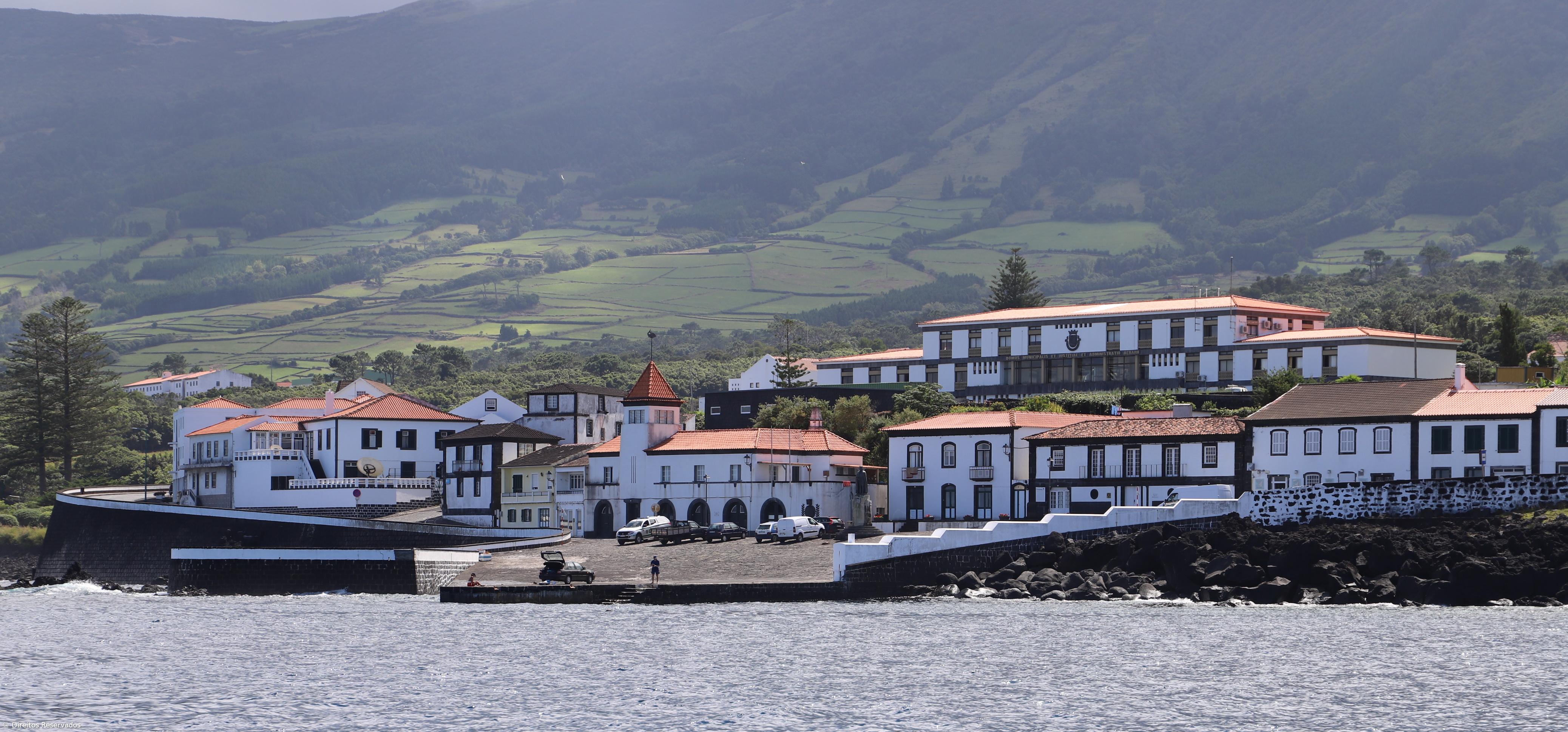 Homem suspeito de matar dois amigos e queimar corpos começou a ser julgado nos Açores – Imagem 1