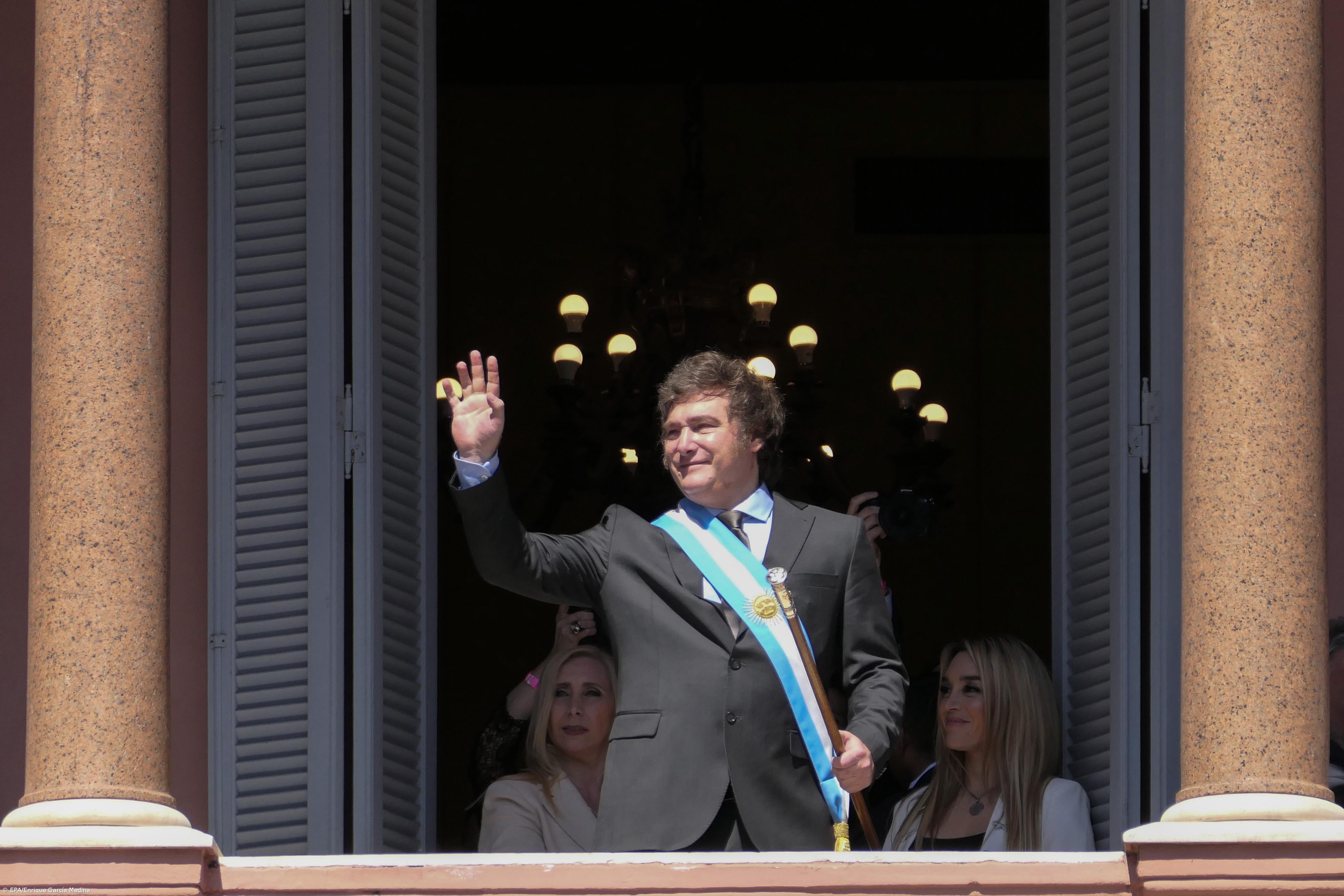 Senado da Argentina aprova reforma do Estado proposta pelo Presidente Milei – Imagem 1
