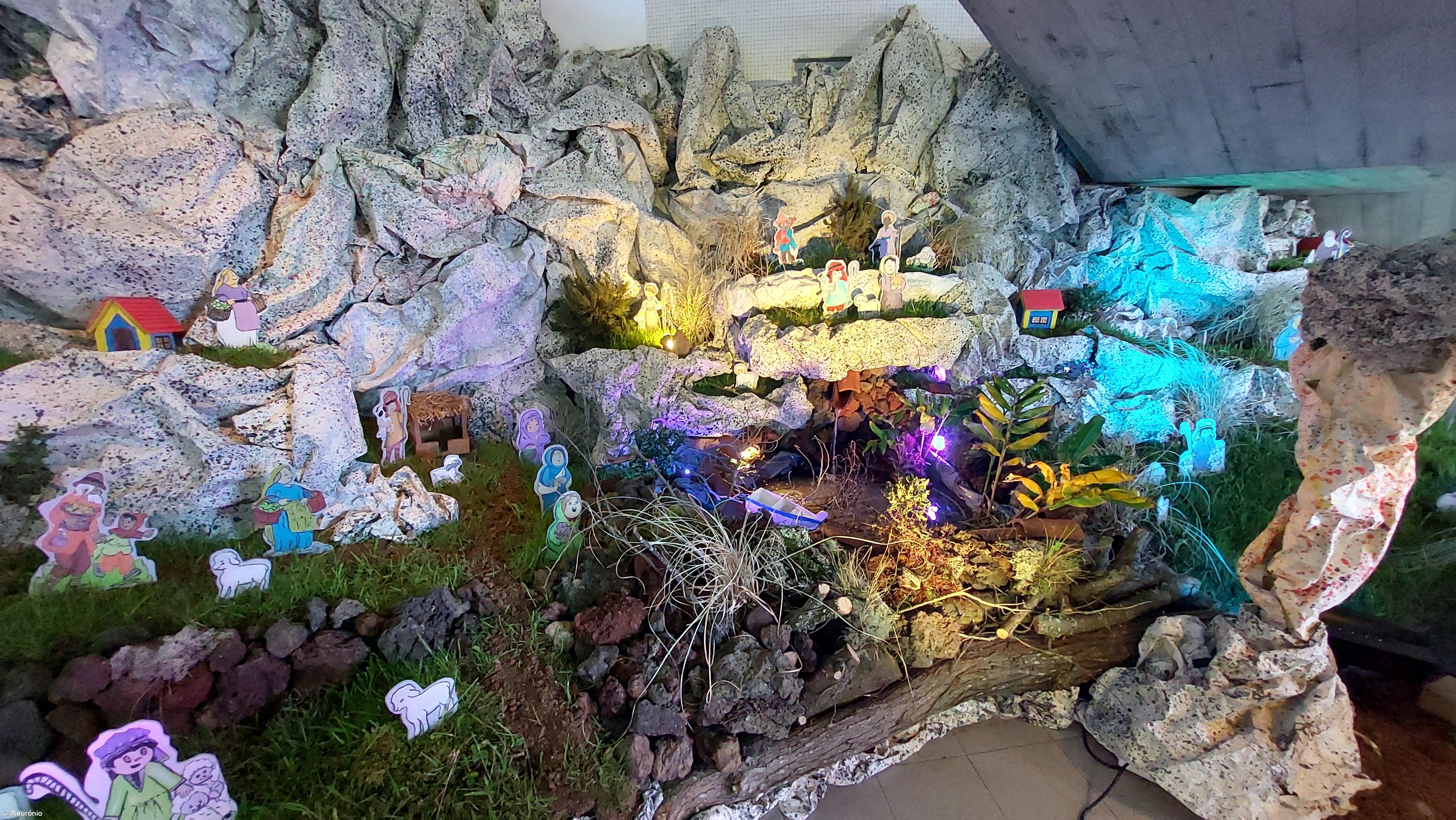 A Comunidade Educativa prepara e vive o Natal na ESLagoa – Imagem 31