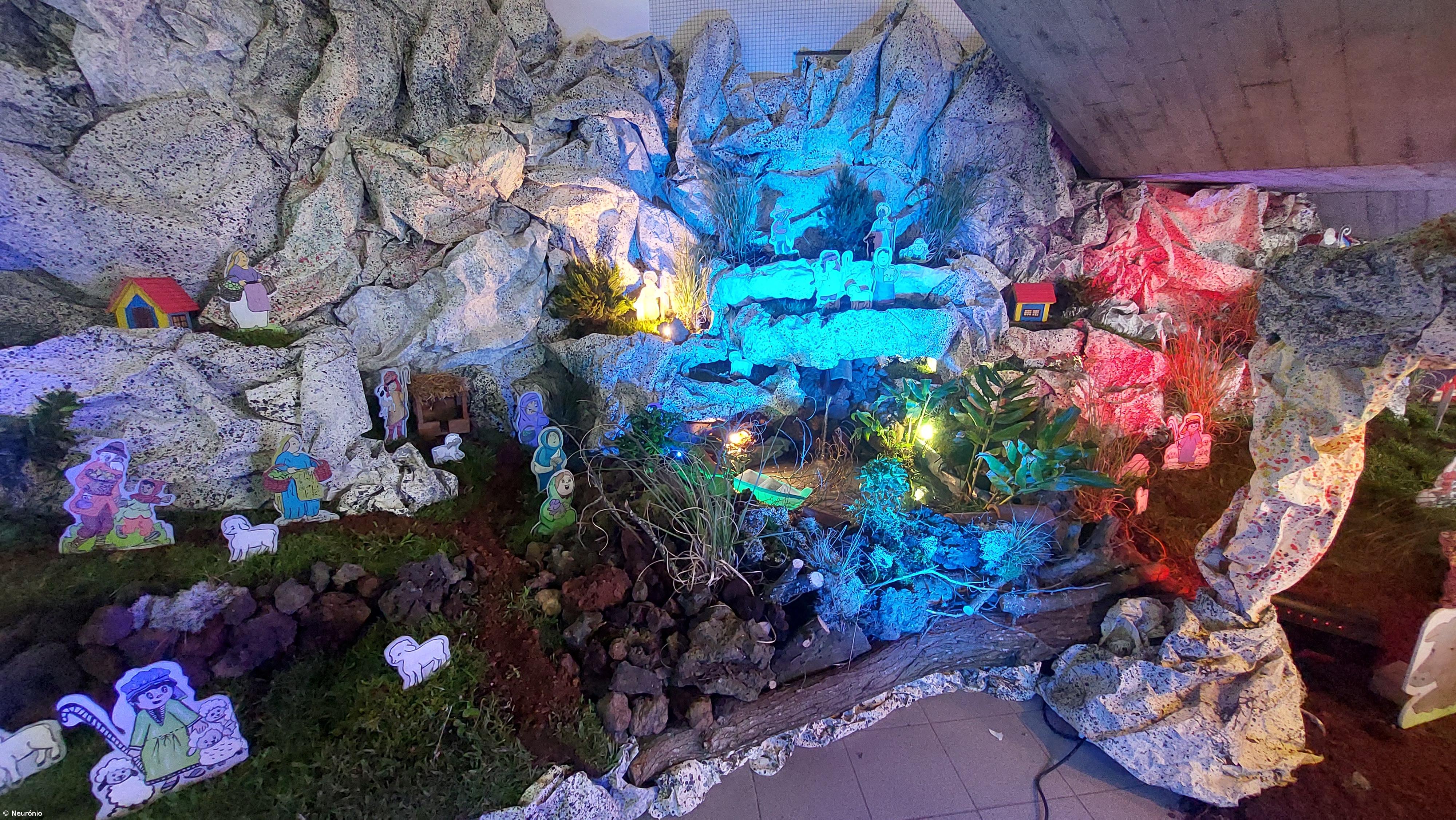 A Comunidade Educativa prepara e vive o Natal na ESLagoa – Imagem 38