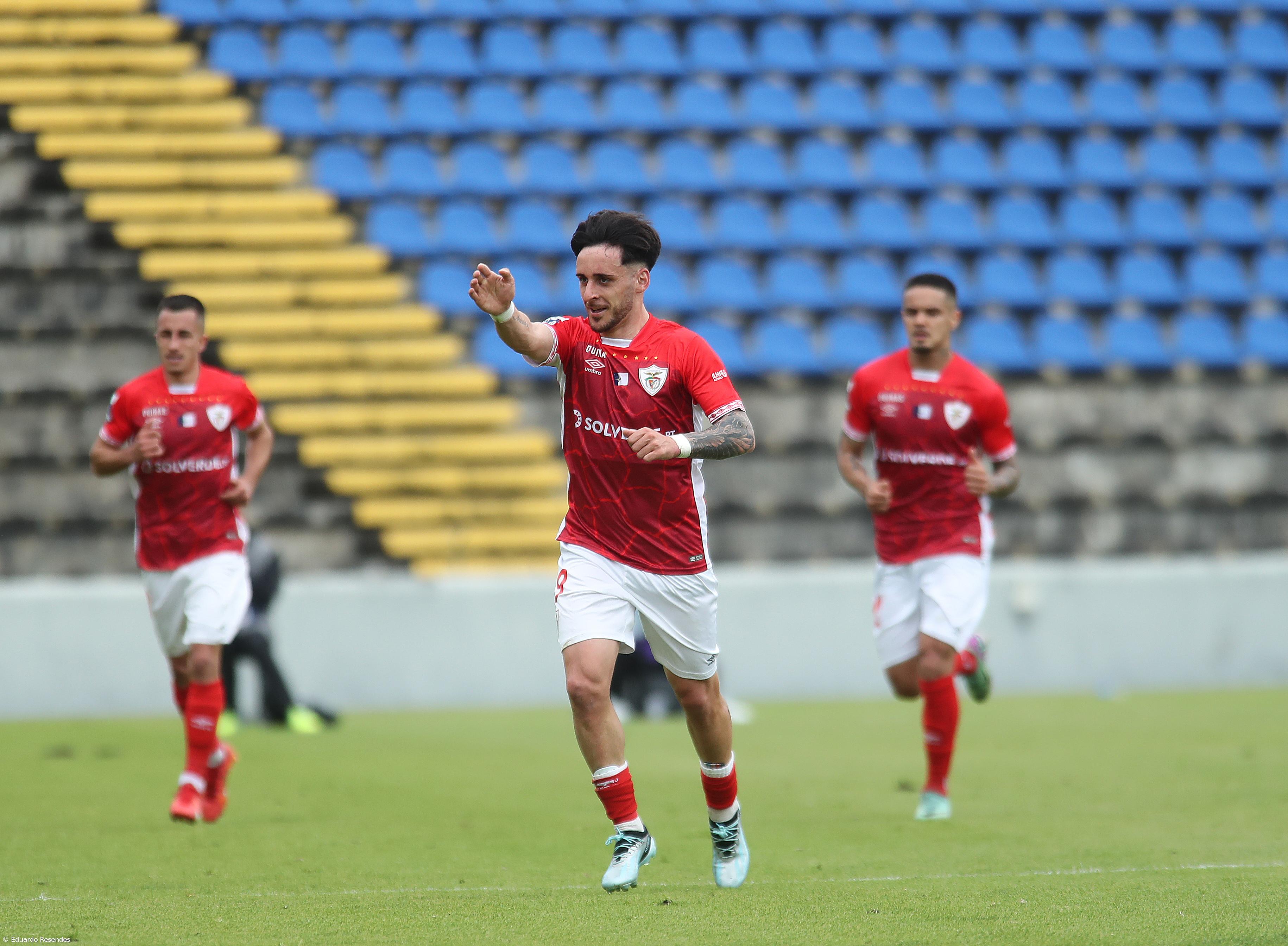 Santa Clara vence de forma confortável a Oliveirense e segue firme na liderança – Imagem 1
