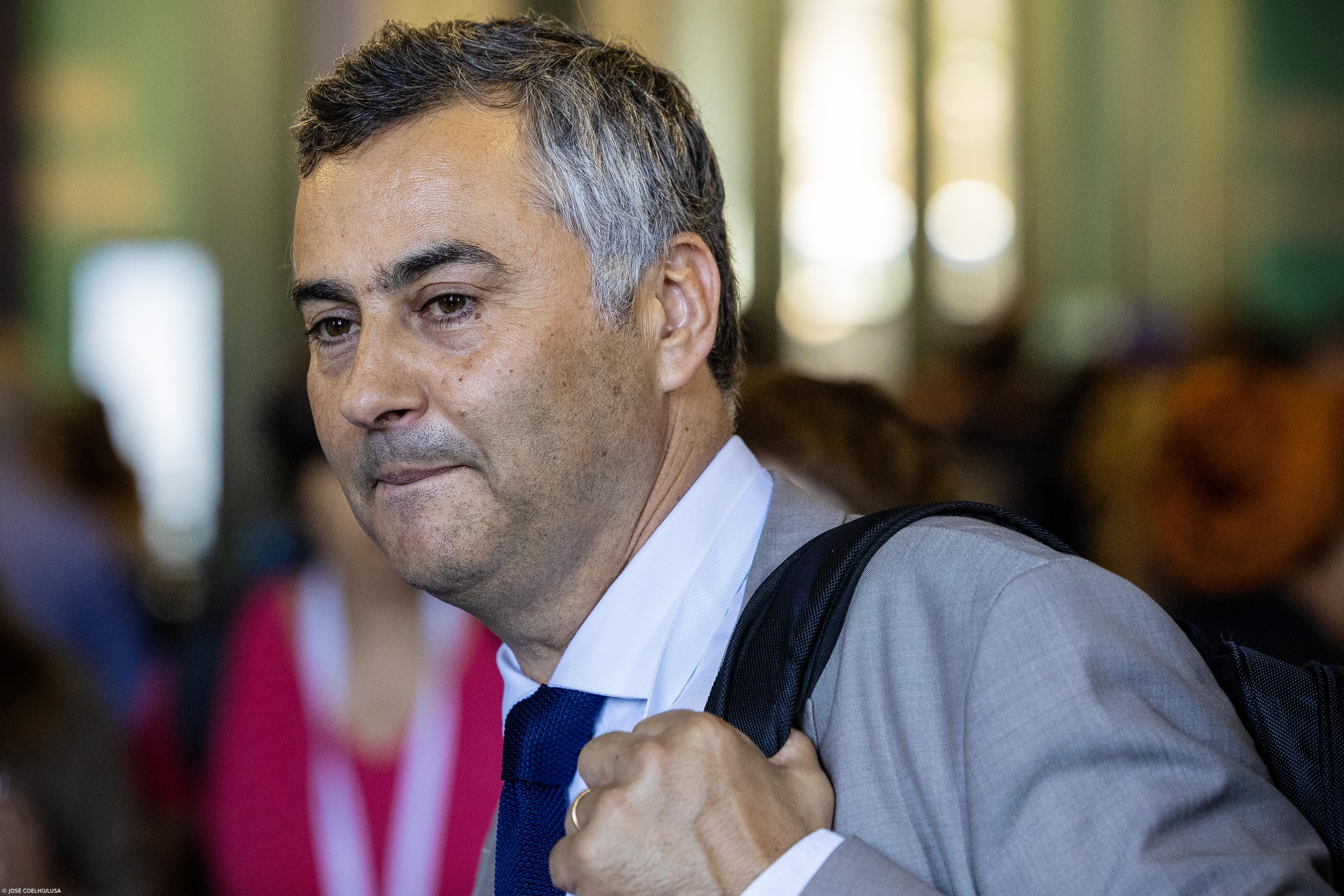 Disciplina da Cidadania marca debate com ministro da Educação, com críticas à esquerda e saudações à direita – Imagem 1