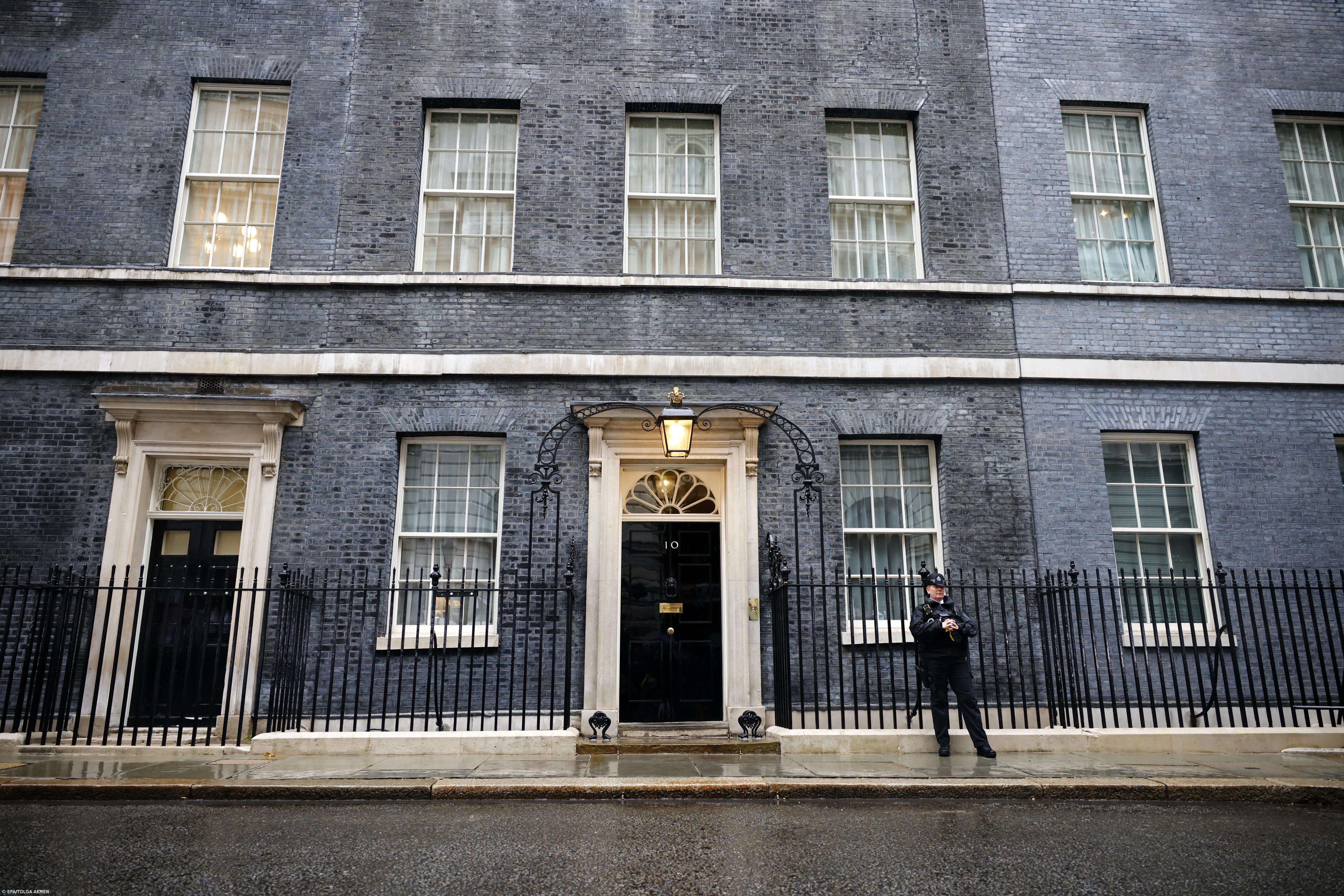 Londres adverte Putin após deteção de navio russo em águas britânicas – Imagem 1