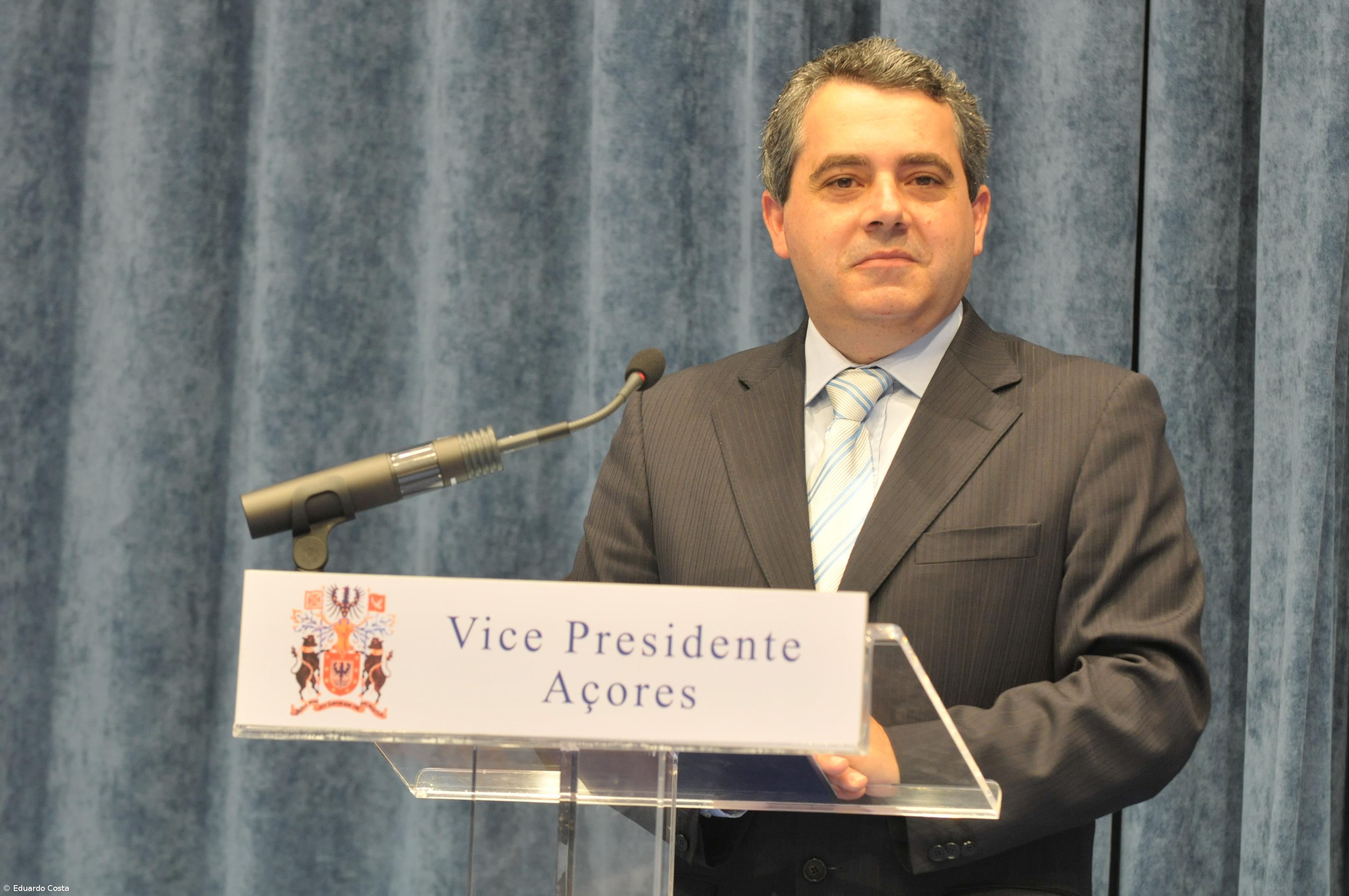 Governo corta nas despesas para poder apoiar famílias e empresas – Imagem 1