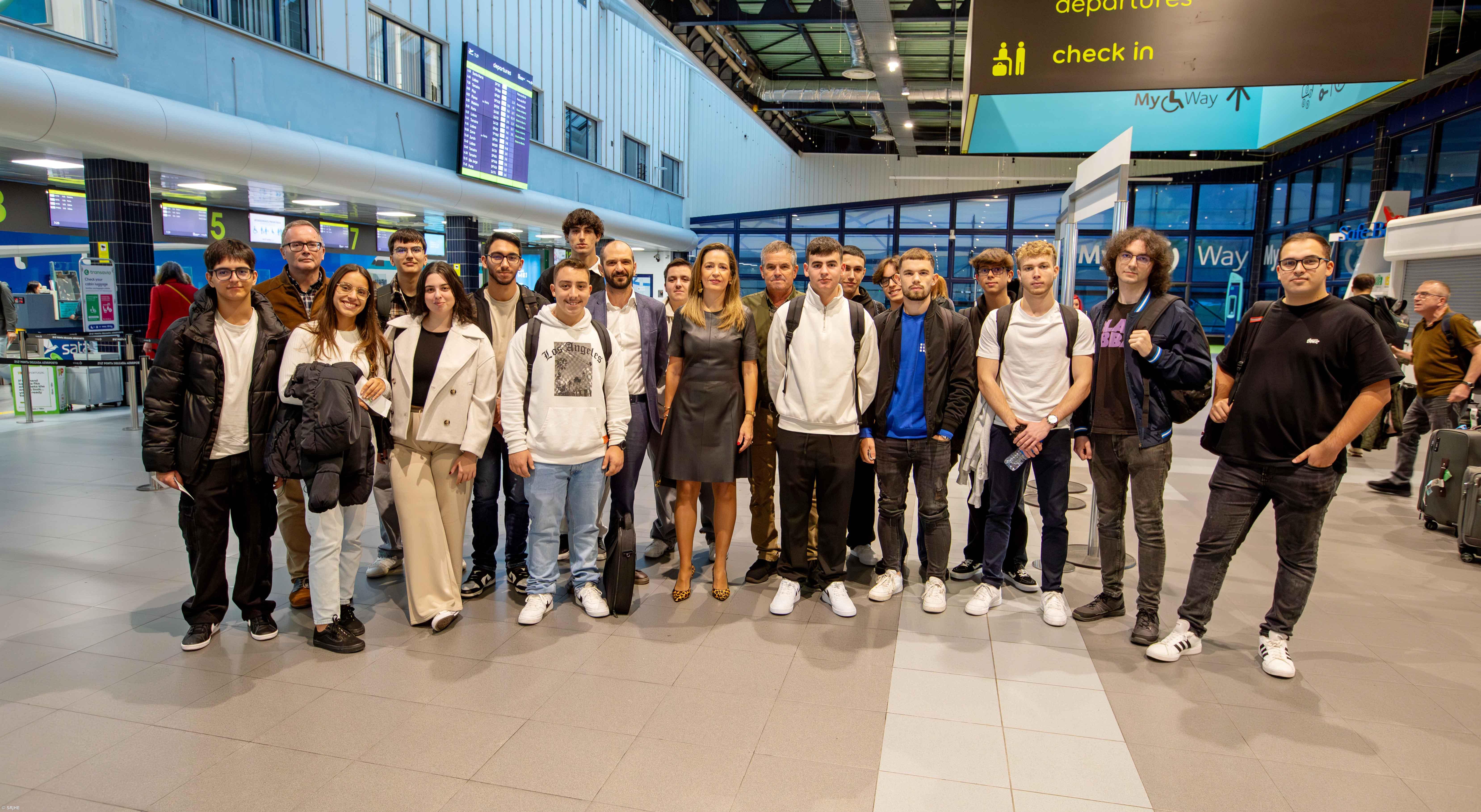 Duas dezenas de formandos dos Açores no 46.º Campeonato Nacional das Profissões – Imagem 1