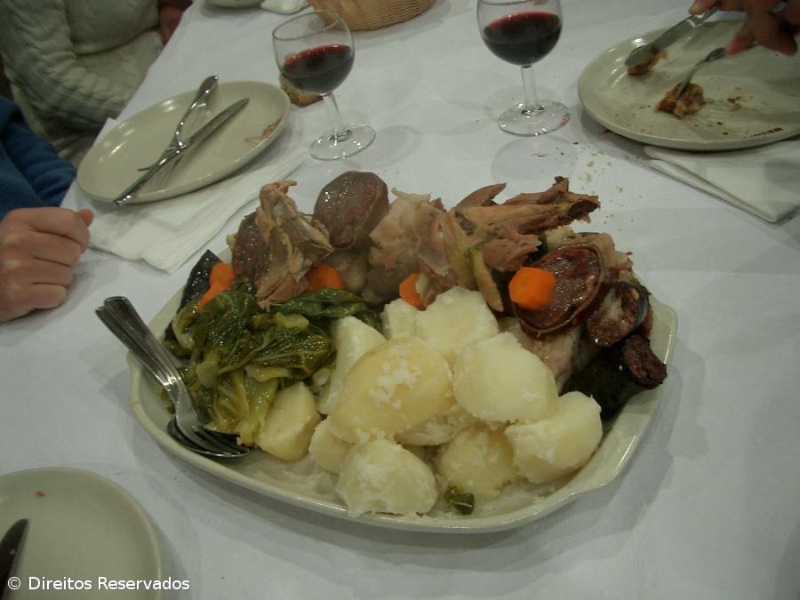 Projeto Familia do Lado junta no domingo ao almoço seis familias nos Açores – Imagem 1