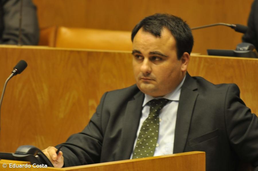 PPM defende ampliação do Porto da Casa para potenciar desenvolvimento da ilha do Corvo – Imagem 1