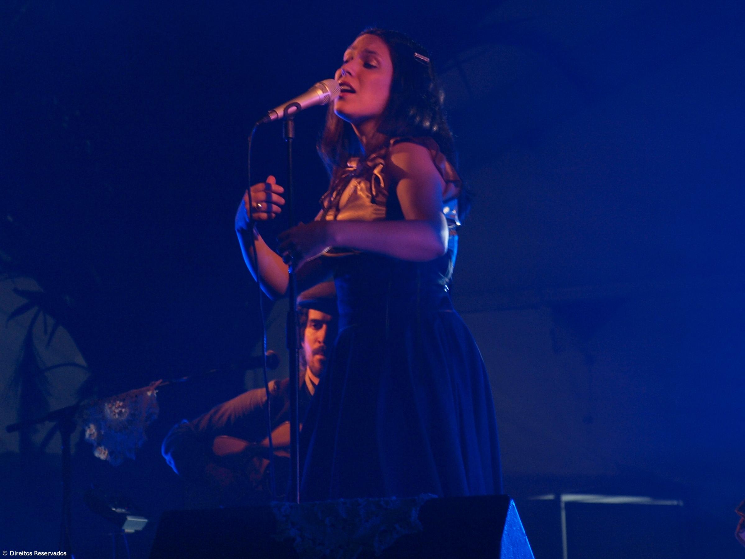 Deolinda vão editar "Parva que sou" – Imagem 1