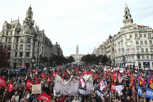 Greve geral antes de esgotada a negociação é negativa para diálogo