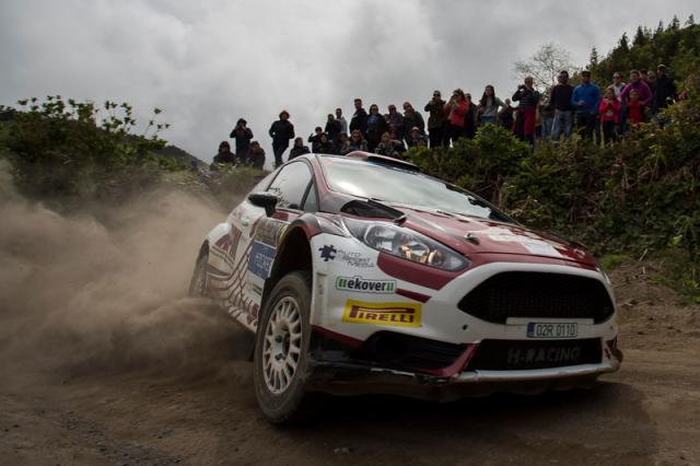 Lukyanuk continua pé a fundo e vence Graminhais