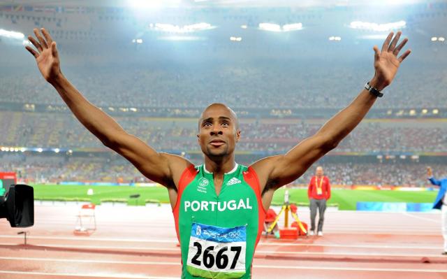 Cavaco Silva felicita Nélson Évora pela medalha de ouro