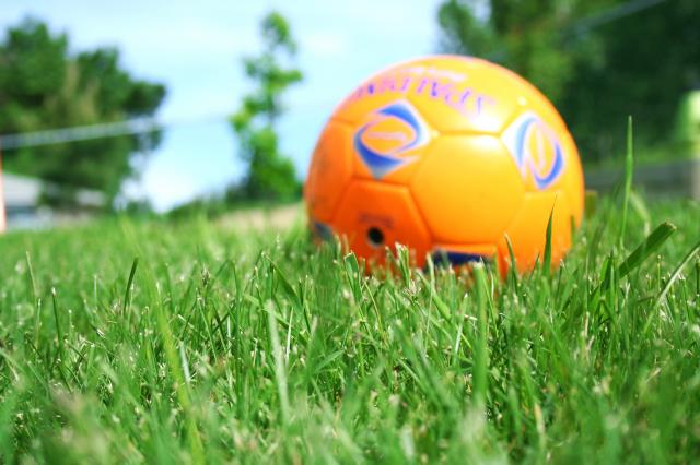 Campeonato de Futebol dos Açores regressa hoje